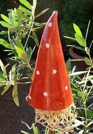 Pin Von Jutta Klammer Auf Topfern Keramik Gartendeko Selber Machen Insektenhotel Und Diy Gartendeko