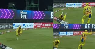 Faf du plessis was taken to a hospital in abu dhabi for scans after he collided with quetta gladiators teammate mohammad hasnain during a psl match against peshawar zalmi on saturday. Ipl 2020 Watch Ravindra Jadeja Faf Du Plessis Team Up To Take A Sensational Catch Against Kkr Crickettimes Com