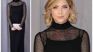 Pair this hairstyle with a simple styled dress for a down to earth look. Short Prom Hairstyles 24 Gorgeous Styles