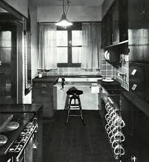 Margarete Schutte Lihotzky Austrian 1897 2000 Frankfurter Kuche Frankfurt Kitchen 1926 7 As Illustrated In Das Neue Fra Kitchen Design Modern Frankfurt