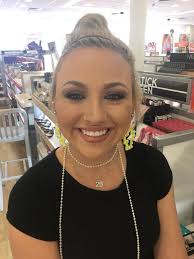 Meet Makayla- a new hairstylist at Ulta at the Rim. This cute girl had a  question about brows and next thing we know, we're doin a full face makeup  lesson 😇 We