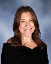 Hi everyone! ☺️ I'm a Psychology Master's student at Bicocca and I love  working with kids, maybe because I helped raise my little sister I have  experience in kindergarten and babysitting (ages