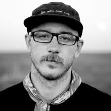 Very proud of this new campaign for Altra Running. Shot over a few days in  PDX with fantastic people. Full project: https://lnkd.in/gMZUbq4p Direct