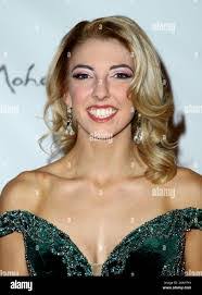 Elisabeth Crawford's Instagram, Twitter & Facebook