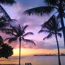 anne on instagram happy aloha saturday 今日から3連休の人も 週末もお仕事頑張るよーって人も 1週間おつかれさんせっと 色々な表情を見せてくれる ハワイが好きすぎる件 マジッ hawaiian sunset sunset sunrise sunset