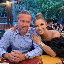 2,385 likes · 2 talking about this. Pro Tv LaurenÈ›iu Reghecampf AdevÄƒrul Despre RelaÈ›ia Dintre Anamaria Prodan È™i Dan Alexa