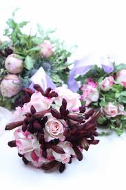 Instead, make a sphere with two metal basket frames and coir liners to create extra surface area for a truly impressive floral show. How To Make Flower Balls With Fresh Flowers The Smell Of Roses The Smell Of Roses