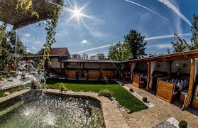 In top 10 pensiuni din bucovina se afla fara indoiala si inima bucovinei. 24 Hoteluri È™i Pensiuni Superbe Din Romania Momondo DescoperÄƒ