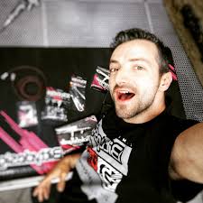 Hey guys. Stefano from Bittydesign here. Finally a new body option for your  Vanquish Phoenix and Fordyce. Clipless like the stock one. Full release