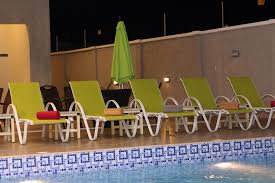 Walkers, canoeists, mountain bikers or golfers, there is something for everyone right on our doorstep. Hotel The Mayhill Lekki Nigeria Booking Com