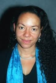 Olive branch: Ken offers Oona a job