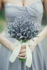 White, teal and silver wedding cake: 20 Single Bloom Bouquets We Love Deer Pearl Flowers