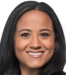 Ashley Wade's Instagram, Twitter & Facebook