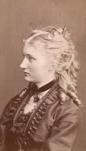 Eliza Byrd's Instagram, Twitter & Facebook