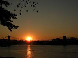 Wann geht die sonne im januar unter? In Cincy Geht Die Sonne Unter Sideline Reporter Eier Wir Brauchen Eier