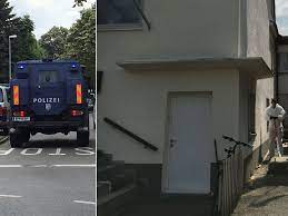 Zahlreiche vorarlberger restaurants bieten leckere mittagsmenã¼s an, aber mit welchen gerichten, das ist oft die frage. Todlicher Fenstersturz In Bregenz Lage Und Tater Unter Kontrolle Vorarlberg Vol At