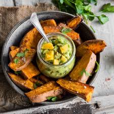 Susskartoffel Wedges Mit Mango Guacamole Rezept Rezepte Lebensmittel Essen Essen