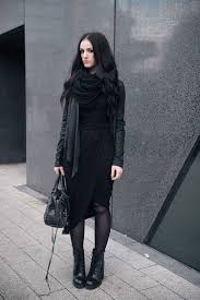 Stylish Ways To Rock Combat Boots Glam Radar Wearing All Black Fashion Street Style Grunge