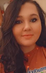 Missy Lewis's Instagram, Twitter & Facebook