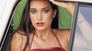 Nicole Brophy's Instagram, Twitter & Facebook