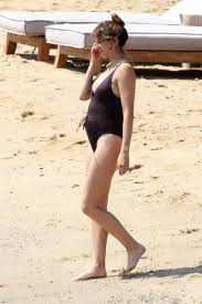 Adams announced the arrival of their first child on monday, oct. Pretty Little Liars Star Troian Bellisario And Suits Actor Patrick J Adams Are Reportedly Having A Baby Pretty Little Liars Pretty Little Liers Troian Bellisario