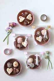 100均のタルト型をバレンタインのラッピングに バレンタイン 手作り チョコ チョコラッピング バレンタイン チョコ レシピ