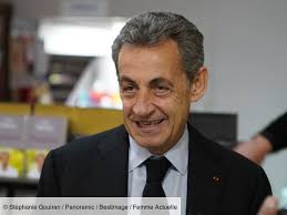 Henri sannier‏ @henrisannier 5 июн. 2021 Nicolas Sarkozy This Improbable Conversation He Had With Cyril Hanouna Femme Actuelle Le Mag