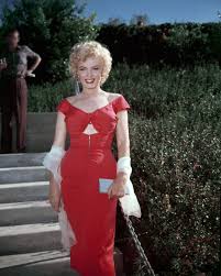 Marilyn in the iconic red dress from Niagara at a party in 1953. What's  your favorite Marilyn look? 💃🏼 📸: #BernardOfHollywood #MarilynMonroe  #Icon #Star #Niagara #Actress #Film #Fashion