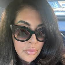 Ryan Seacrest has announced heartbreaking news...his father, Gary Lee  Seacrest, has died following a years-long battle with prostate cancer. 🕊️