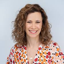 הילה אנקור מאמנת להגשמה