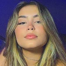 Viviana Pimentel's Instagram, Twitter & Facebook