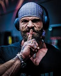 Mike Sommerfeld's Instagram, Twitter & Facebook