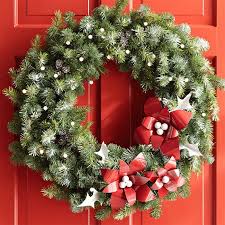 Christmas Decorating Tips Christmas Wreaths Christmas Wreaths With Lights Wreaths