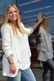 Laura cserpes(@lauracserpes), dobrovszki(@dobrovszki), laura cserpes(@lauracserpes). Cserpes Laura Van Olyan Amikor Egy Kapcsolatban Iranyitva Vagyunk