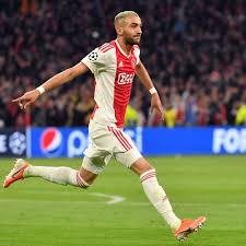 Hakim ziyech doet weer anders dan normaal. Hakim Ziyech Zum Fc Bayern Ajax Star Erklart Warum Transfer Nicht Klappte Fc Bayern