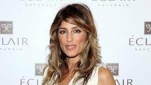 Rep Sheet Roundup: Jennifer Esposito Signs With CAA – The Hollywood Reporter