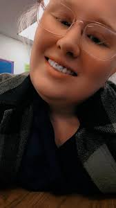 Can a smiley piercing be damaging to teeth?