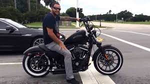 2014 Harley Davidson Iron 883 Bobber Classic Harley Davidson Harley Davidson Sportster Harley Davidson Iron 883