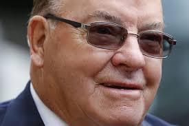 Scotty Bowman reçoit l'Ordre du hockey du Canada