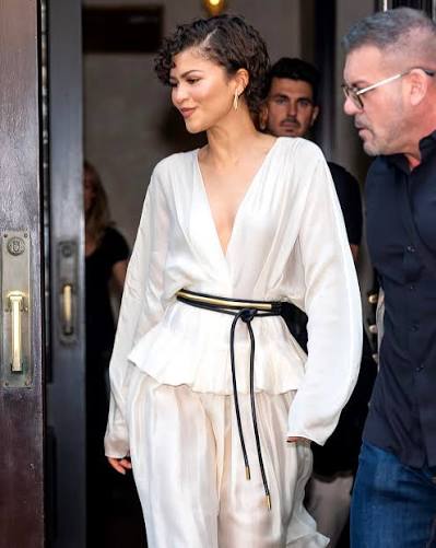 Greek goddess coded⚡️🏛️⚔️⁠ ⁠ Zendaya stepped into her The Odyssey era in  New York City wearing a beautifully draped ivory Khaite gown that felt  worthy of Mount Olympus. The flowing silhouette and
