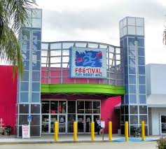 With over 900 vendors, fleamasters is the largest market in southwest florida and offers an astounding variety of merchandise, including, but definitely not limited to, fresh fruits and veggies. Festival Flea Market Mall Wikipedia