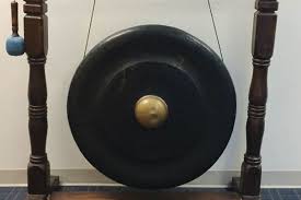 Gong synonyms, gong pronunciation, gong translation, english dictionary definition of gong. Why Every Company Needs A Massive Sales Gong