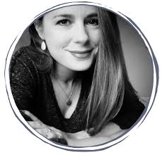 Author Spotlight: Sarah Everett talks No One Here is Lonely