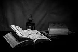 Setelah khatam ada do'a yang sering dibaca yang pasti di antara kita pernah mendengarnya afwan ustadz, apakah benar di arab saudi ada dilakukan doa khatam al quran pada saat shalat? Doa Khatam Al Quran Dan 5 Keutamaan Membaca Al Quran