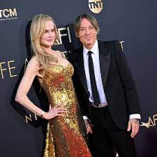 Keith Urban chia sẻ về việc Nicole Kidman luôn bên cạnh anh trong giai đoạn đầu hôn nhân: 'Cô ấy đã chọn tình yêu' - ABC News