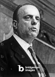 Image of Manuel Fraga Iribarne, leader of the People's Alliance (Alianza  Popular