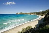 Η αμμώδης απλωτή παραλία μπορεί να συγκριθεί μόνο με αυτή του σχοινιά στον μαραθώνα αττικής. Paralia Agios Pantelehmwn Istron Ellada Kritikes Tripadvisor