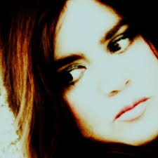 Listen to Piada de mau gosto (Naína) by Naina Carvalho in temporal playlist  online for free