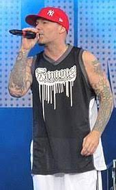 Aug 13, 2019 · one young man, david derosia,. Fred Durst Wikipedia