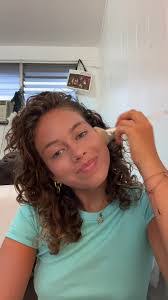 Alyssa Burdick's Instagram, Twitter & Facebook